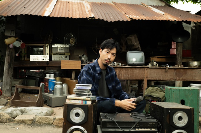 Sau Mang tiền về cho Mẹ, Đen c&oacute; th&ecirc;m một s&aacute;ng t&aacute;c x&uacute;c động từ g&oacute;c nh&igrave;n người cha  - Ảnh 4.