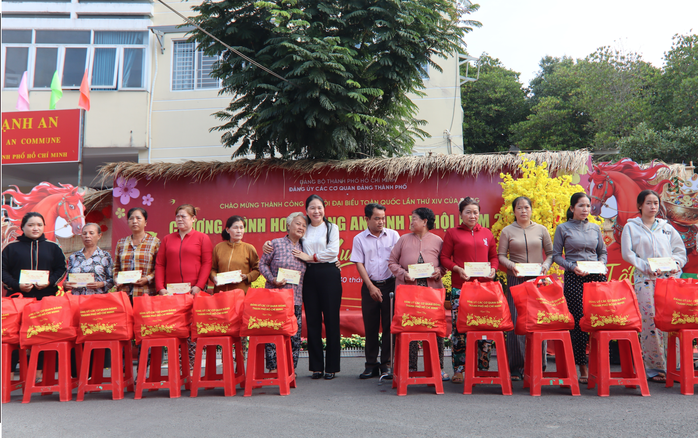 "Xu&acirc;n sẻ chia" đến với x&atilde; đảo duy nhất của TPHCM - Ảnh 9.