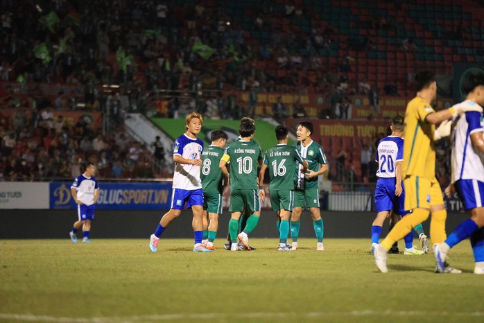 Công Phượng tái phát chấn thương - Ảnh 1.