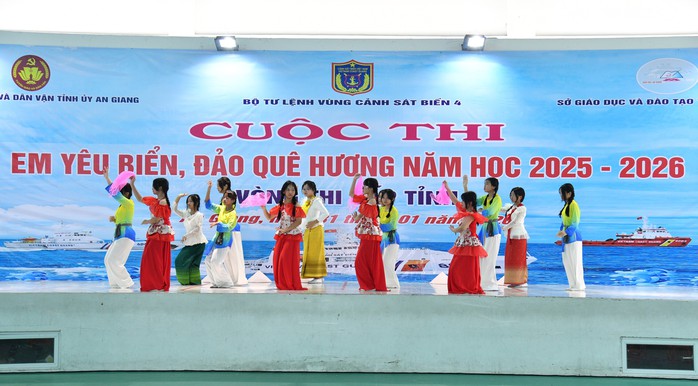 S&ocirc;i nổi cuộc thi "Em y&ecirc;u biển, đảo qu&ecirc; hương" ở An Giang - Ảnh 3.
