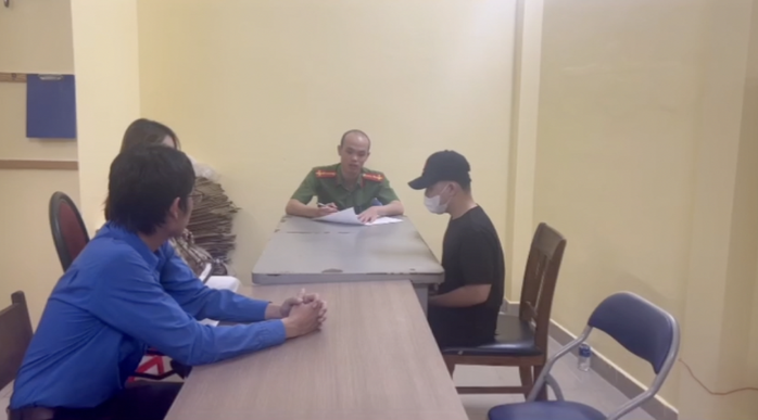 C&ocirc;ng an đ&atilde; t&igrave;m ra thanh ni&ecirc;n quấy rối t&igrave;nh dục c&ocirc; g&aacute;i ở TPHCM - Ảnh 1.