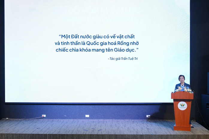 Không dạy vâng lời mà dạy cách suy nghĩ và chịu trách nhiệm - Ảnh 1.