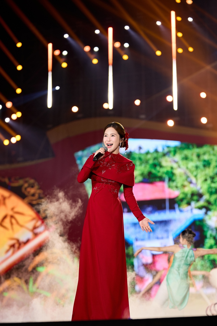 Bản hit mới của Hương Tr&agrave;m  - Ảnh 1.