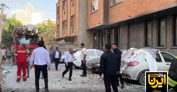 Nhiều người chết trong 2 vụ nổ ở Iran, giới chức phủ nhận chỉ huy IRGC bị &aacute;m s&aacute;t - Ảnh 1.