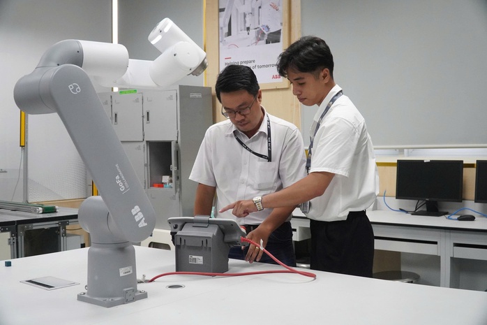 Bộ GD- ĐT c&ocirc;ng bố ti&ecirc;u ch&iacute; sắp xếp, tổ chức lại c&aacute;c trường đại học - Ảnh 2.