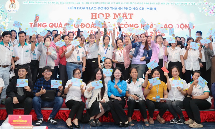 Hơn cả sự sẻ chia - Ảnh 1.