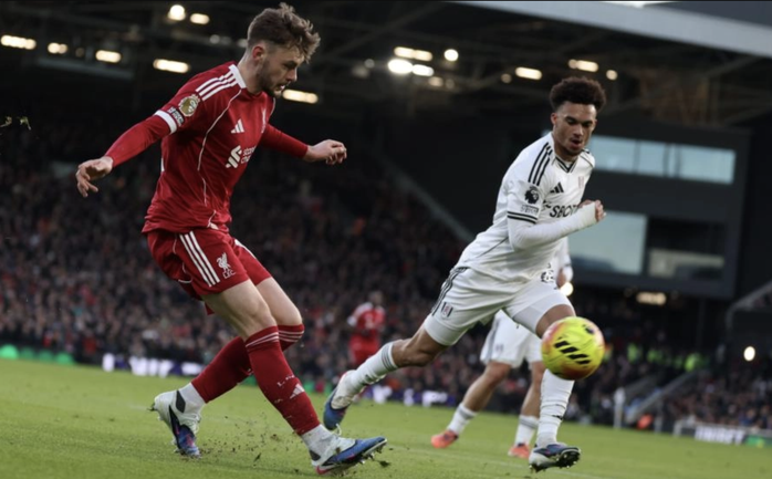 Liverpool đ&aacute;nh rơi chiến thắng ở ph&uacute;t b&ugrave; giờ thứ 7 - Ảnh 1.