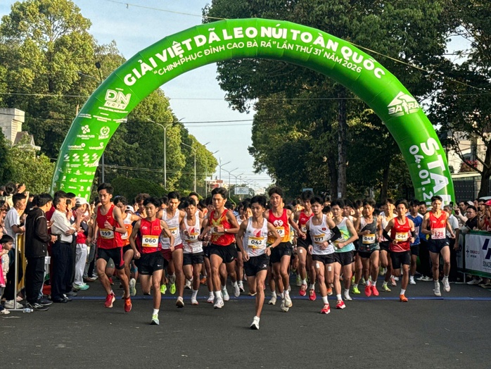 Ho&agrave;ng Nguy&ecirc;n Thanh lần thứ 10 v&ocirc; địch Giải việt d&atilde; "Chinh phục đỉnh cao B&agrave; R&aacute;" - Ảnh 1.