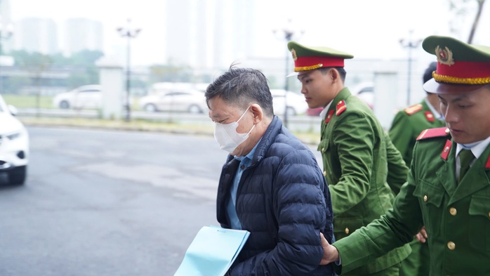 Cựu Chủ tịch UBND tỉnh Đắk Lắk Phạm Ngọc Nghị v&agrave; vụ nhận hối lộ 4 , 5 tỉ đồng - Ảnh 1.