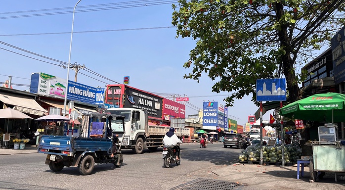 Trả lại vỉa h&egrave; cho người đi bộ - Ảnh 1.