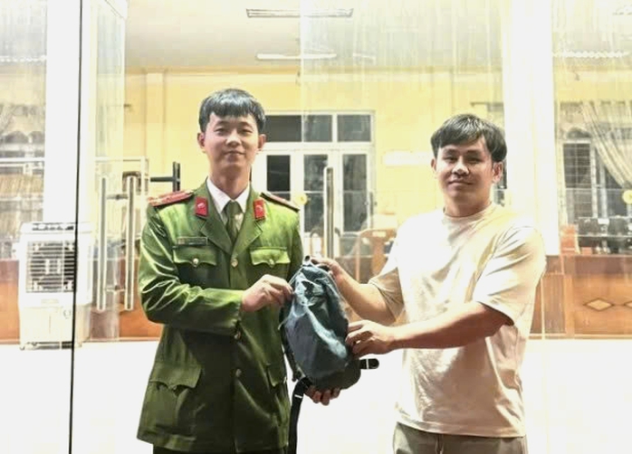 L&yacute; do nam du kh&aacute;ch L&agrave;o viết thư n&oacute;i "t&ocirc;i y&ecirc;u Việt Nam" v&agrave; "sẽ quay lại"  - Ảnh 1.