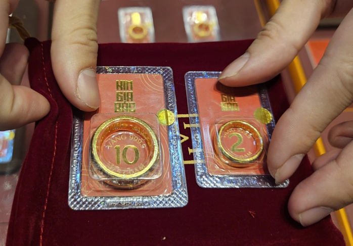 Cuối ng&agrave;y 5-1, gi&aacute; v&agrave;ng nhẫn trơn tăng mạnh, bỏ xa v&agrave;ng miếng SJC - Ảnh 1.