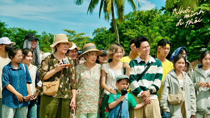 "Nh&agrave; m&igrave;nh đi th&ocirc;i", phim Tết 2026 g&acirc;y t&ograve; m&ograve;  - Ảnh 1.