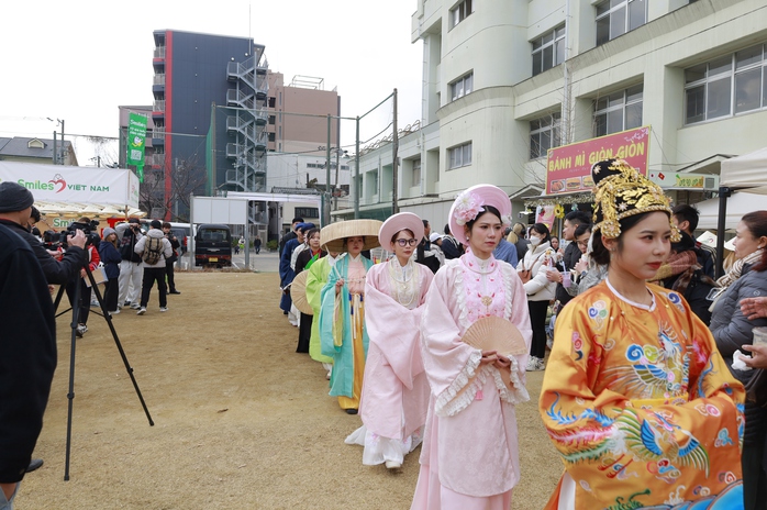 X&uacute;c động Tết của b&agrave; con Việt kiều ở Nhật  - Ảnh 2.