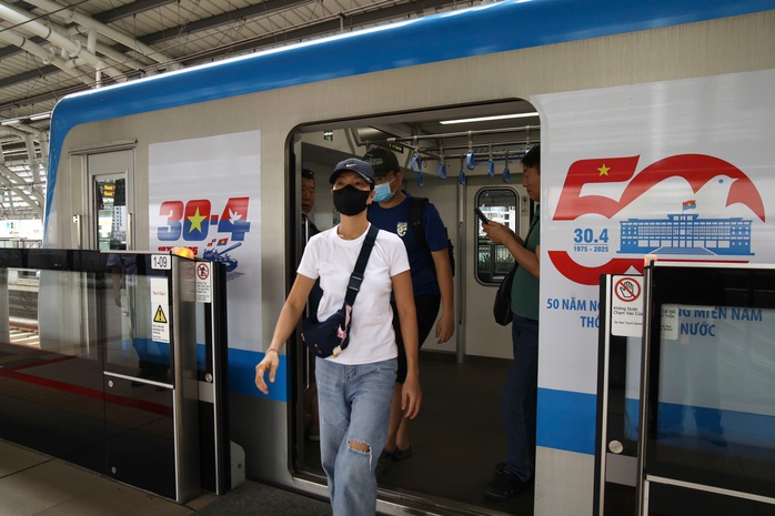 Biểu đồ t&agrave;u metro số 1 mới: Gi&atilde;n c&aacute;ch v&agrave; giờ vận h&agrave;nh cập nhật - Ảnh 1.