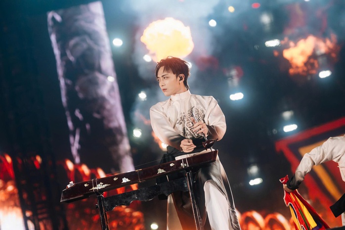 Nghệ sĩ n&agrave;o sở hữu tượng Mai V&agrave;ng, kh&aacute;n giả n&agrave;o sở hữu v&eacute; Mai V&agrave;ng?  - Ảnh 1.