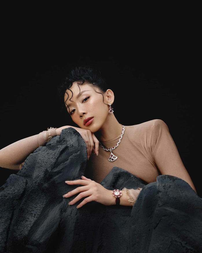 T&oacute;c Ti&ecirc;n &ndash; bản lĩnh của một ng&ocirc;i sao biết tự l&agrave;m mới m&igrave;nh  - Ảnh 4.