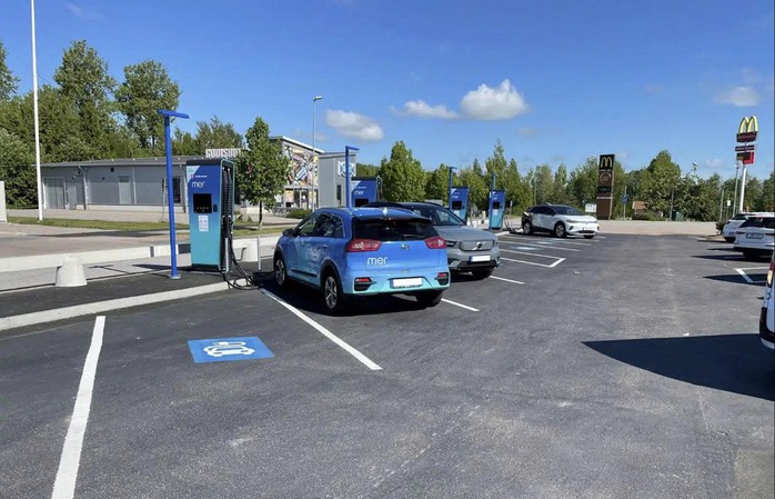 Xe điện chiếm lĩnh thị phần tại ch&acirc;u &Acirc;u - Ảnh 1.