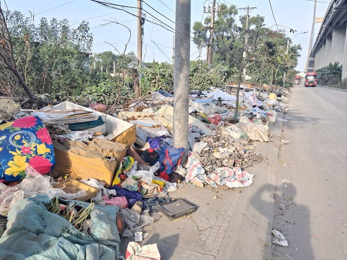 Nhếch nh&aacute;c - Ảnh 1.