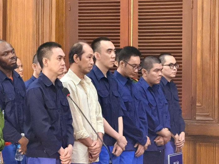 Đường đi của tiền bẩn xuyên quốc gia - Ảnh 1.