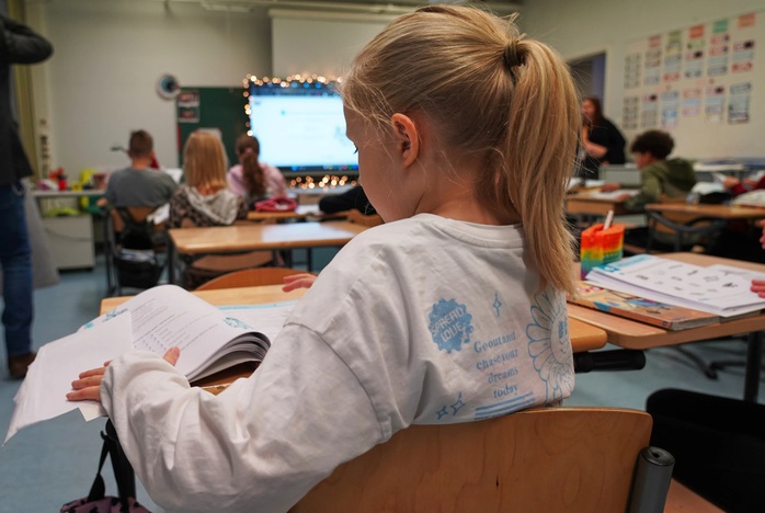 Phần Lan: Dạy học sinh c&aacute;ch chống tin giả - Ảnh 1.