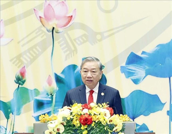 Tổng B&iacute; thư T&ocirc; L&acirc;m k&ecirc;u gọi Quốc hội đổi mới tư duy lập ph&aacute;p mạnh mẽ - Ảnh 2.