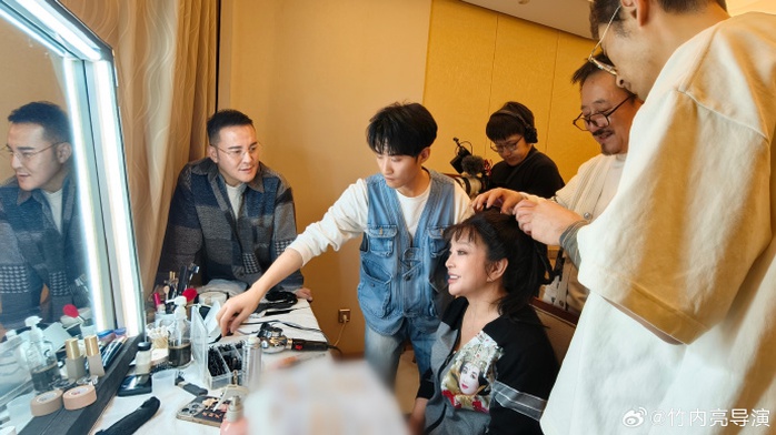 Lưu Hiểu Kh&aacute;nh t&aacute;i diễn V&otilde; Tắc Thi&ecirc;n ở tuổi 76 - Ảnh 2.