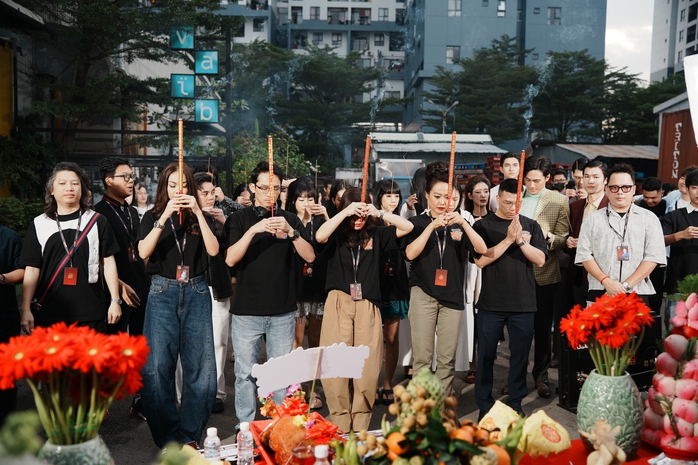 T&aacute;i hợp sau 8 năm, Thanh Hằng đối đầu Hồng &Aacute;nh - Ảnh 5.