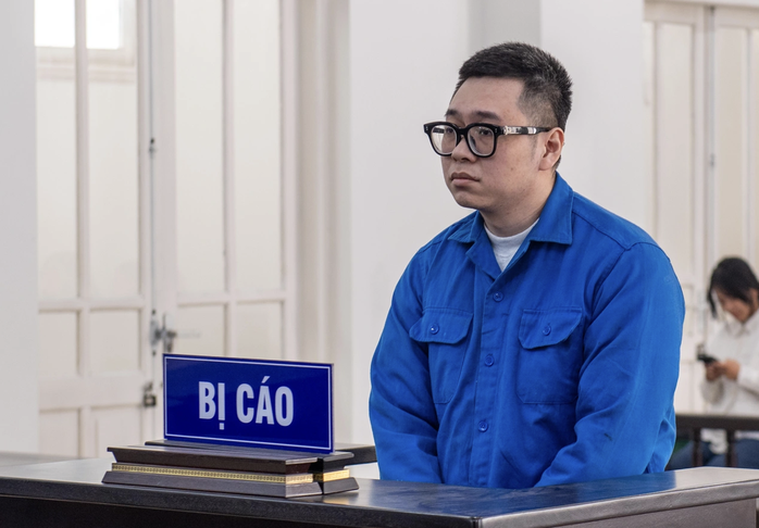 Người đ&agrave;n &ocirc;ng h&agrave;nh hung phụ nữ ở sảnh thang m&aacute;y lĩnh 6 th&aacute;ng t&ugrave; - Ảnh 1.