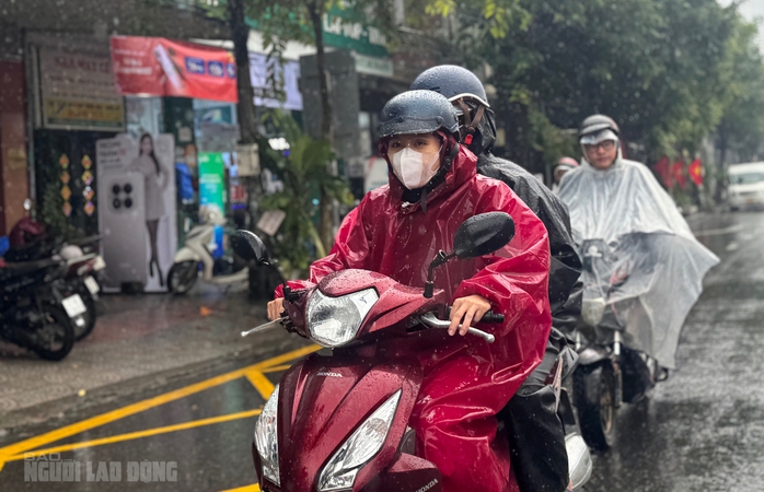 Thời tiết Đà Nẵng 10 ngày tới có mưa rải rác, trời rét - Ảnh 1.