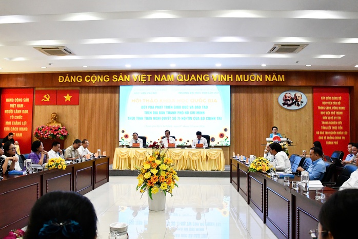 Kh&ocirc;ng đổi mới mạnh mẽ, gi&aacute;o dục - đ&agrave;o tạo TPHCM kh&oacute; tạo ra đột ph&aacute; - Ảnh 2.