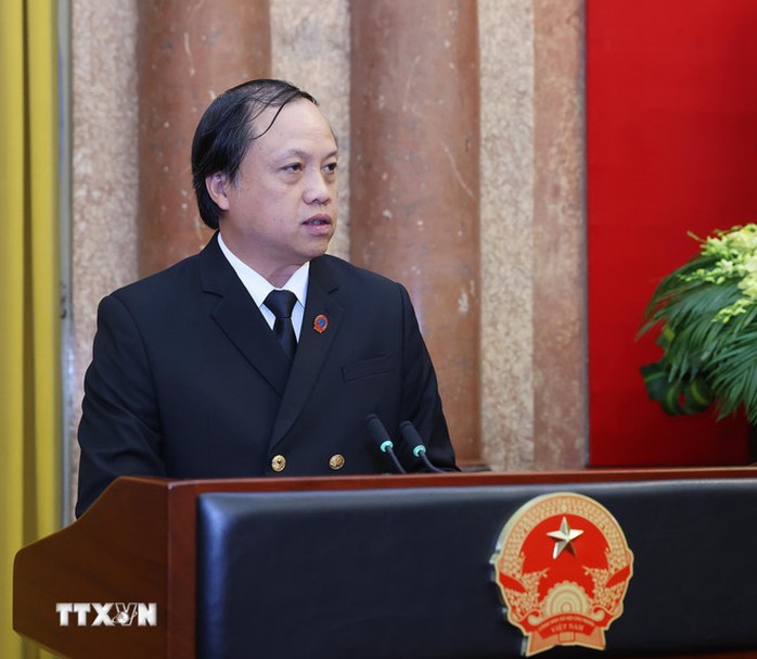 Chủ tịch nước trao quyết định bổ nhiệm 2 Ph&oacute; Ch&aacute;nh &aacute;n TAND Tối cao - Ảnh 2.