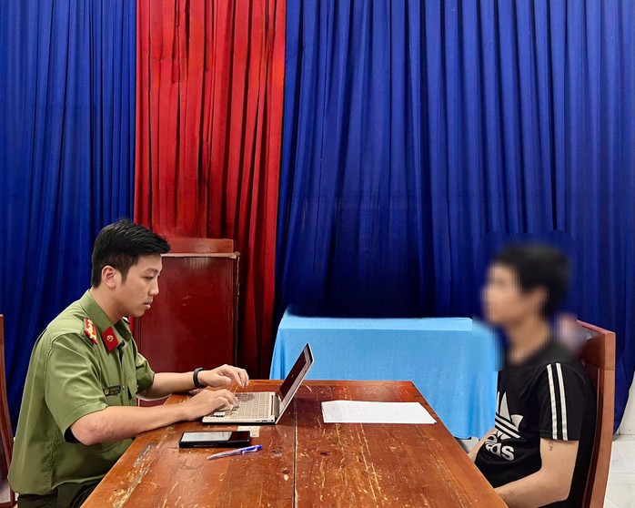 TPHCM ng&agrave;y 8-1: C&ocirc;ng ty tặng &ocirc; t&ocirc; cho nh&acirc;n vi&ecirc;n dịp tất ni&ecirc;n;  - Ảnh 3.