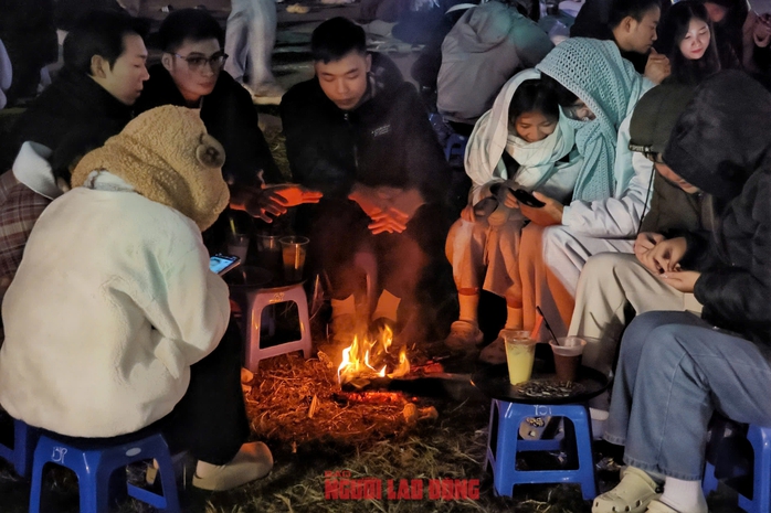 Nhiều nơi ở miền Bắc 5 độ C , đợt rét đậm kéo dài đến khi nào? - Ảnh 1. Nhiều nơi ở miền Bắc 5 độ C , đợt rét đậm kéo dài đến khi nào? - Ảnh 1.