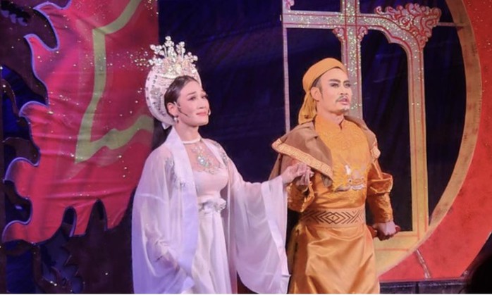 NSND Ho&agrave;ng Quỳnh Mai h&agrave;o hứng với 4 suất diễn đầu năm mở ra h&agrave;nh tr&igrave;nh hướng đến du kh&aacute;ch - Ảnh 3.