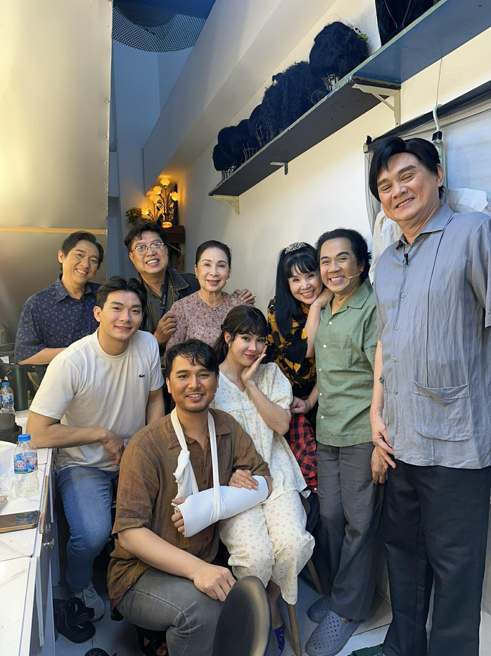 NSND Lan Hương hội ngộ NSƯT Th&agrave;nh Lộc - Ảnh 3.