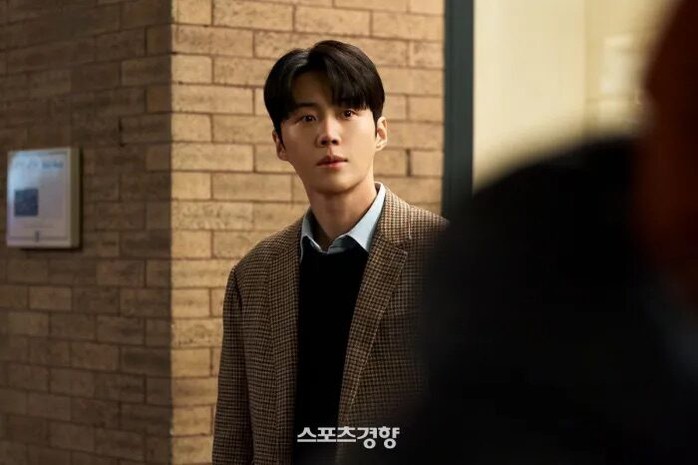 Mỹ nam "Tiếng yêu này, anh dịch được không?" bị tố trốn thuế - Ảnh 1.