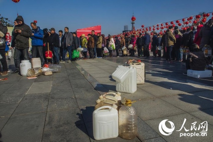 Lạ lùng phong tục Tết Trung Quốc - Ảnh 2. Lạ lùng phong tục Tết Trung Quốc - Ảnh 2.