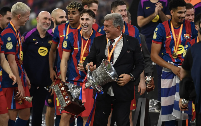 Joan Laporta rời ghế chủ tịch FC Barcelona chờ t&aacute;i tranh cử - Ảnh 2.