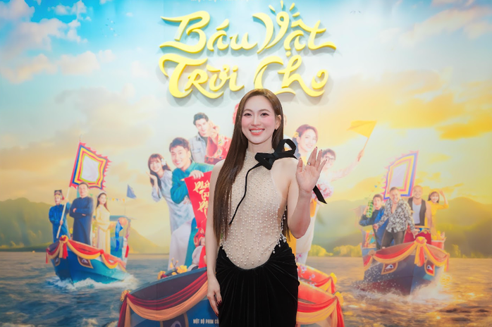  "B&aacute;u vật trời cho" mang chuyện lừa đảo l&ecirc;n m&agrave;n ảnh tết - Ảnh 1.