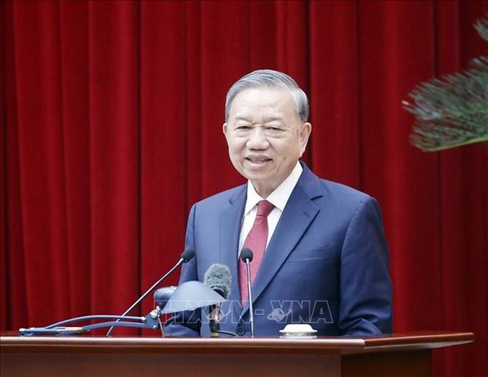 Tổng B&iacute; thư T&ocirc; L&acirc;m gặp mặt th&agrave;nh vi&ecirc;n c&aacute;c Tiểu ban chuẩn bị Đại hội XIV của Đảng - Ảnh 2.