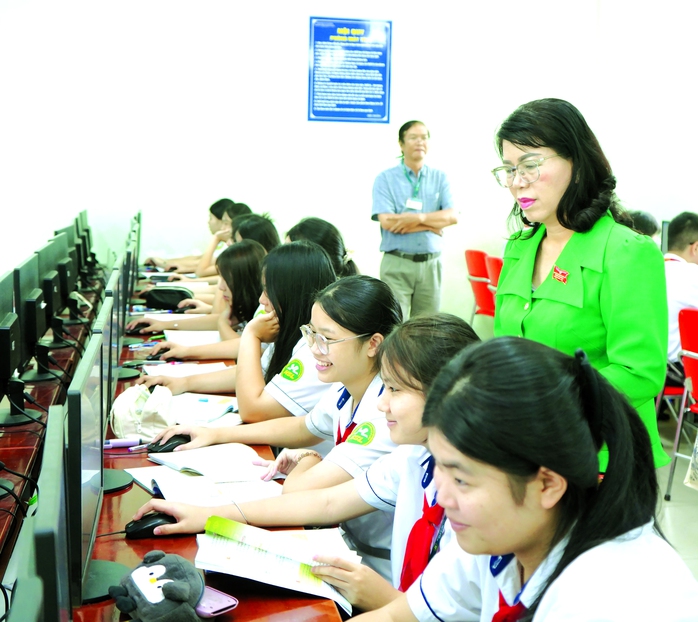 Dấn th&acirc;n thầm lặng ở tuyến đầu cải c&aacute;ch - Ảnh 1.