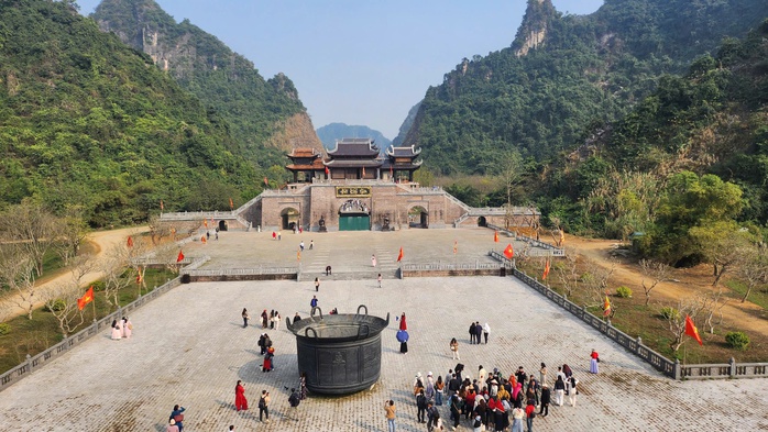 S&ocirc;i động m&ugrave;a lễ hội - Ảnh 1.