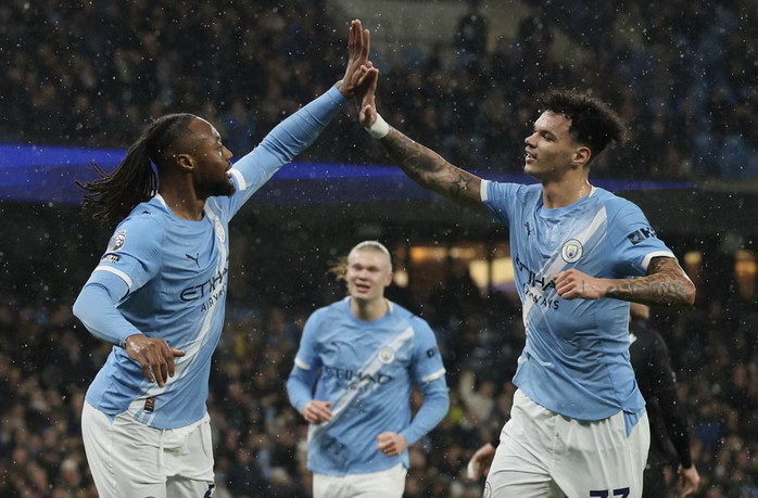 Thắng nghiền &eacute;p Fulham, Man City b&aacute;m đuổi cuộc đua ng&ocirc;i đầu - Ảnh 3.