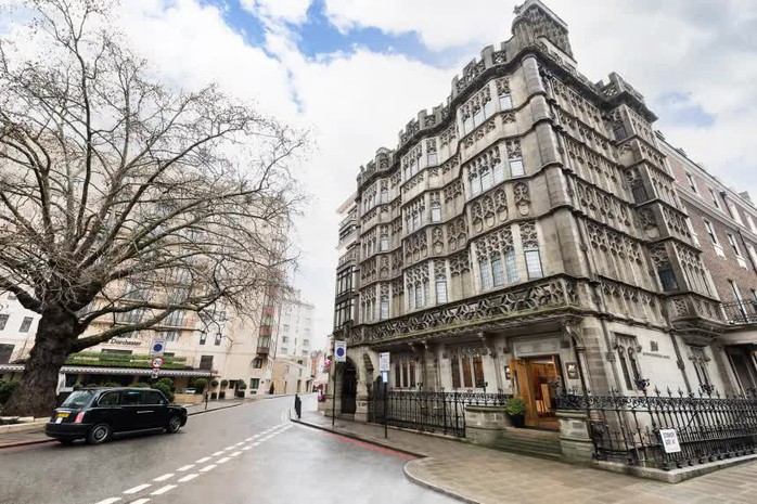 Bên trong hầm chứa tài sản cho giới siêu giàu - Ảnh 1.