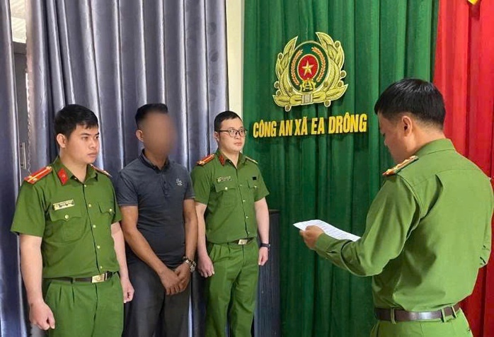 Khởi tố đối tượng đăng ảnh nhạy cảm x&uacute;c phạm danh dự người kh&aacute;c - Ảnh 1.