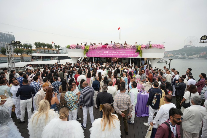 Đ&aacute;m cưới tỉ ph&uacute; Ấn Độ k&eacute;o d&agrave;i 5 ng&agrave;y tại Quảng Ninh g&acirc;y ch&uacute; &yacute; với kh&aacute;ch mời - Ảnh 1.