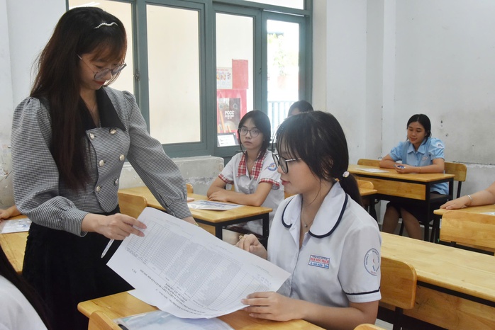 Th&aacute;o gỡ vướng mắc ph&aacute;p l&yacute; về dạy th&ecirc;m - học th&ecirc;m - Ảnh 1.