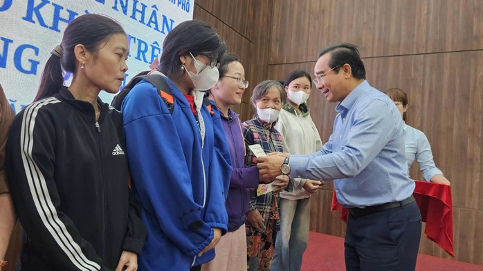 Đ&oacute;n Xu&acirc;n rộn r&agrave;ng, ấm &aacute;p - Ảnh 2.