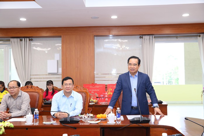 TPHCM hỗ trợ tết 500 triệu Đồng cho tỉnh Đồng Nai chăm lo người ngh&egrave;o - Ảnh 3.